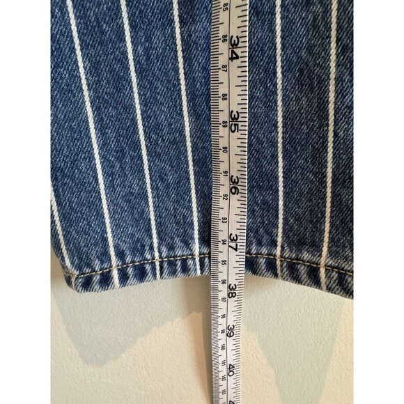 American Eagle, Pinstriped Mom Jean Size 2 Tapered Leg, denim - Picture 14 of 14